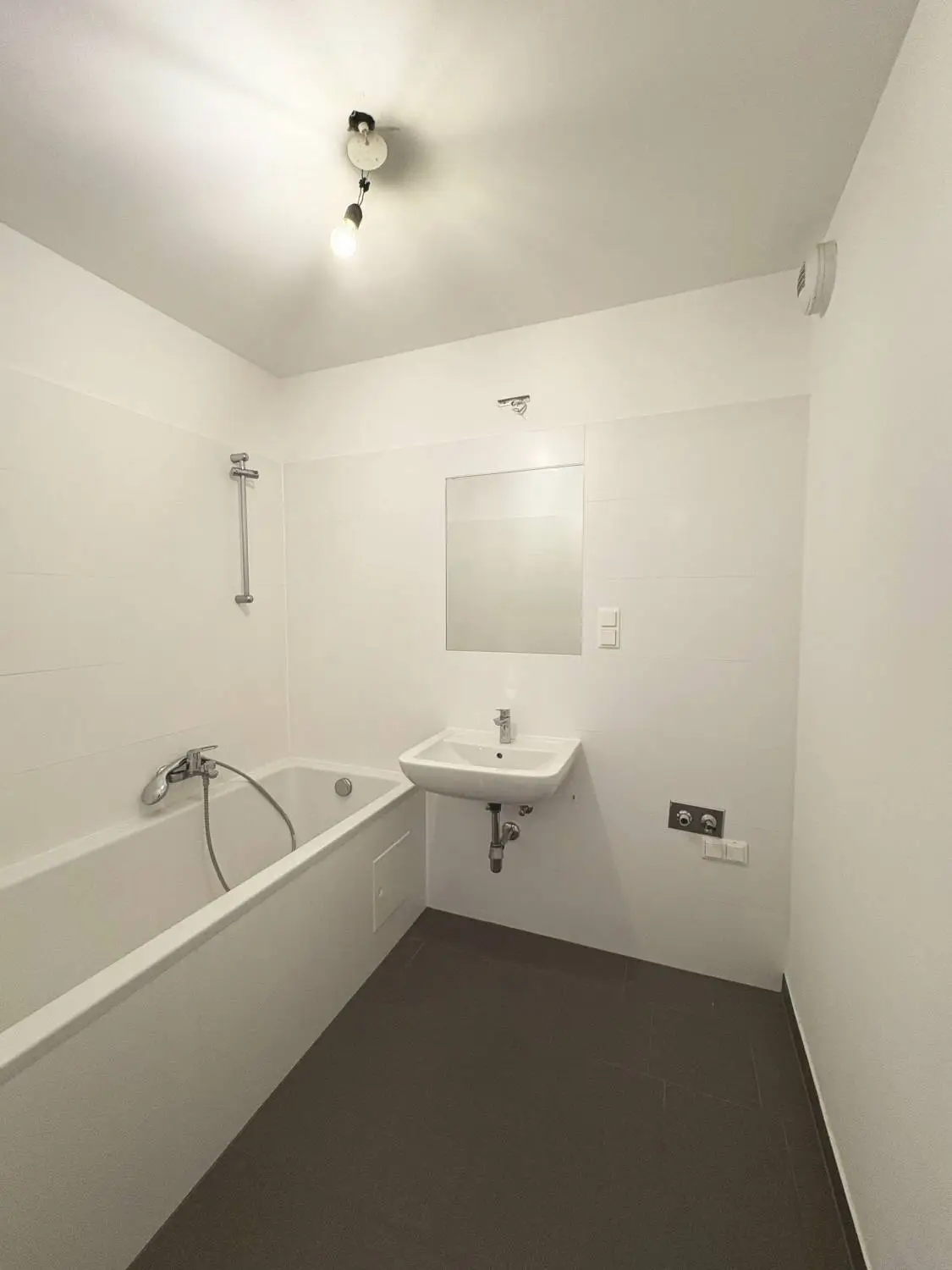 Q11 Leben in Simmering 
- Balkonwohnung mit 2 Zimmern nächst Lorystraße!