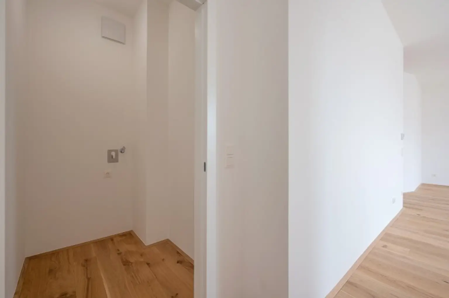 ++FonteFlats++ Fantastischer 4-Zimmer Dachgeschoss-ERSTBEZUG mit großartiger Dachterrasse