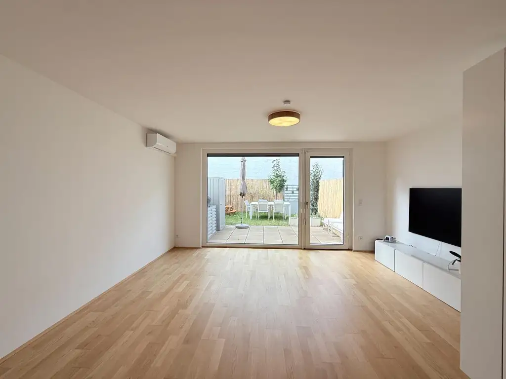 Exkusives Reihenhaus mit Garten und Garage