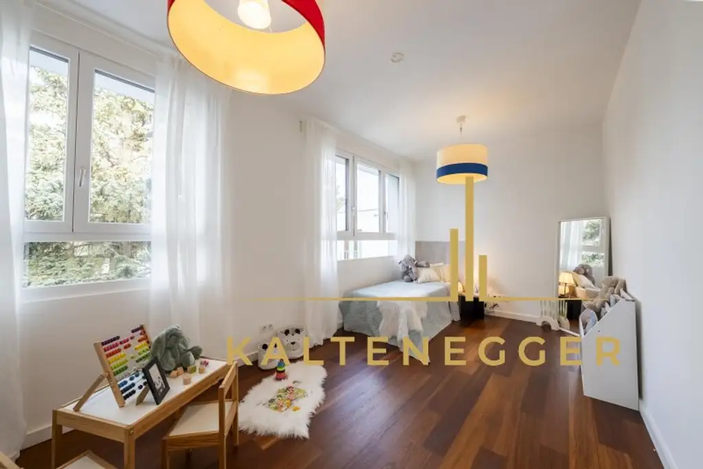 Luxusappartement in Wien-Döbling/Grinzing mit Einliegerwohnung, Terrasse, Pool, Garten und Garage
