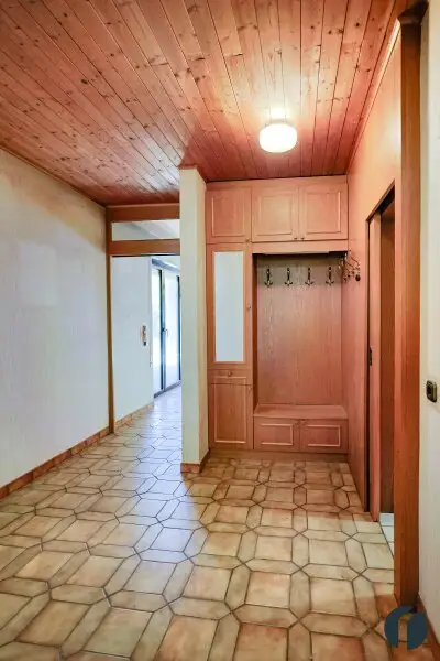 Einfamilienhaus mit Sanierungsbedarf in ruhiger Lage