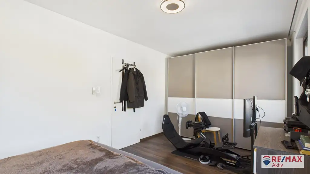 Familienidylle pur – Gepflegte Doppelhaushälfte mit Garten, Terrasse & Carport