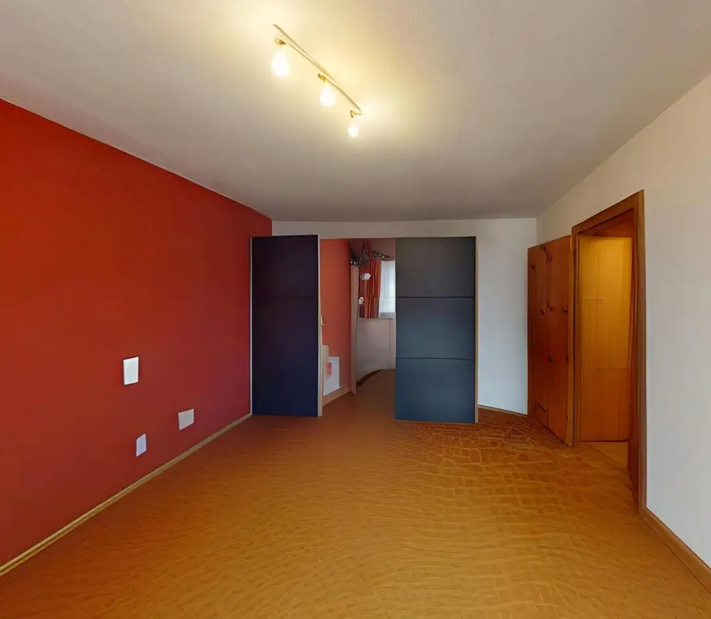 Sonnigste Lage Landecks mit traumhafter Aussicht – Haus mit viel Potenzial!