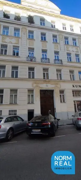 ERSTBEZUG Balkonwohnung