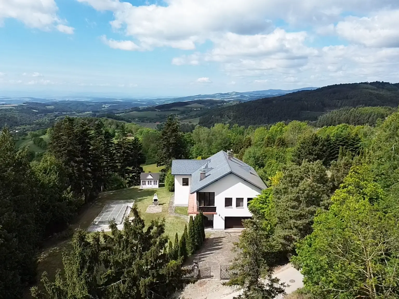 Aussenaufnahme via Drohne