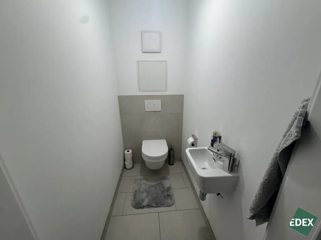 Ab Oktober: Schöne 2-Zimmer-Wohnung mit Balkon direkt bei der U3