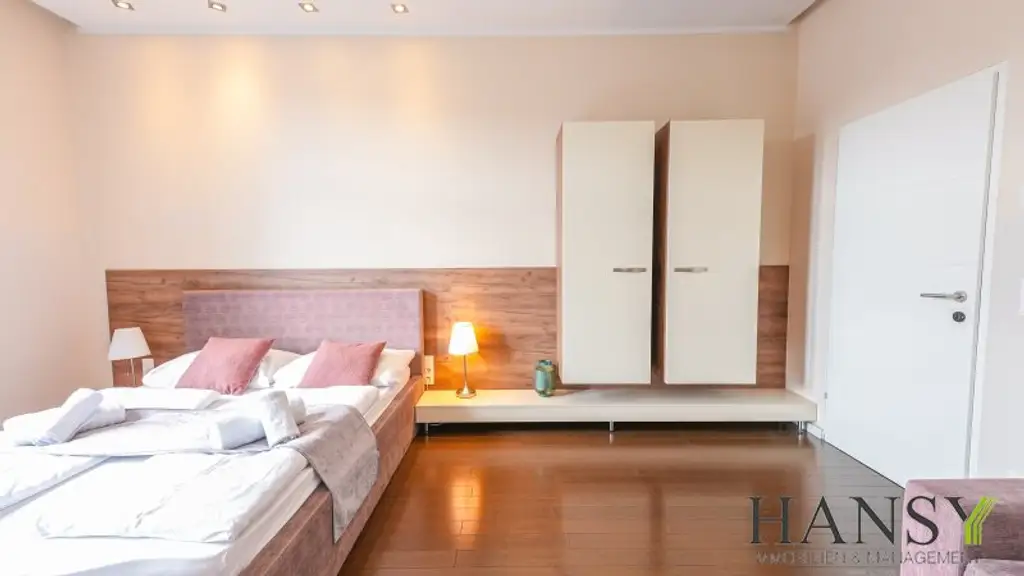 Charmante vollmöblierte Wohnung- mit Lift!