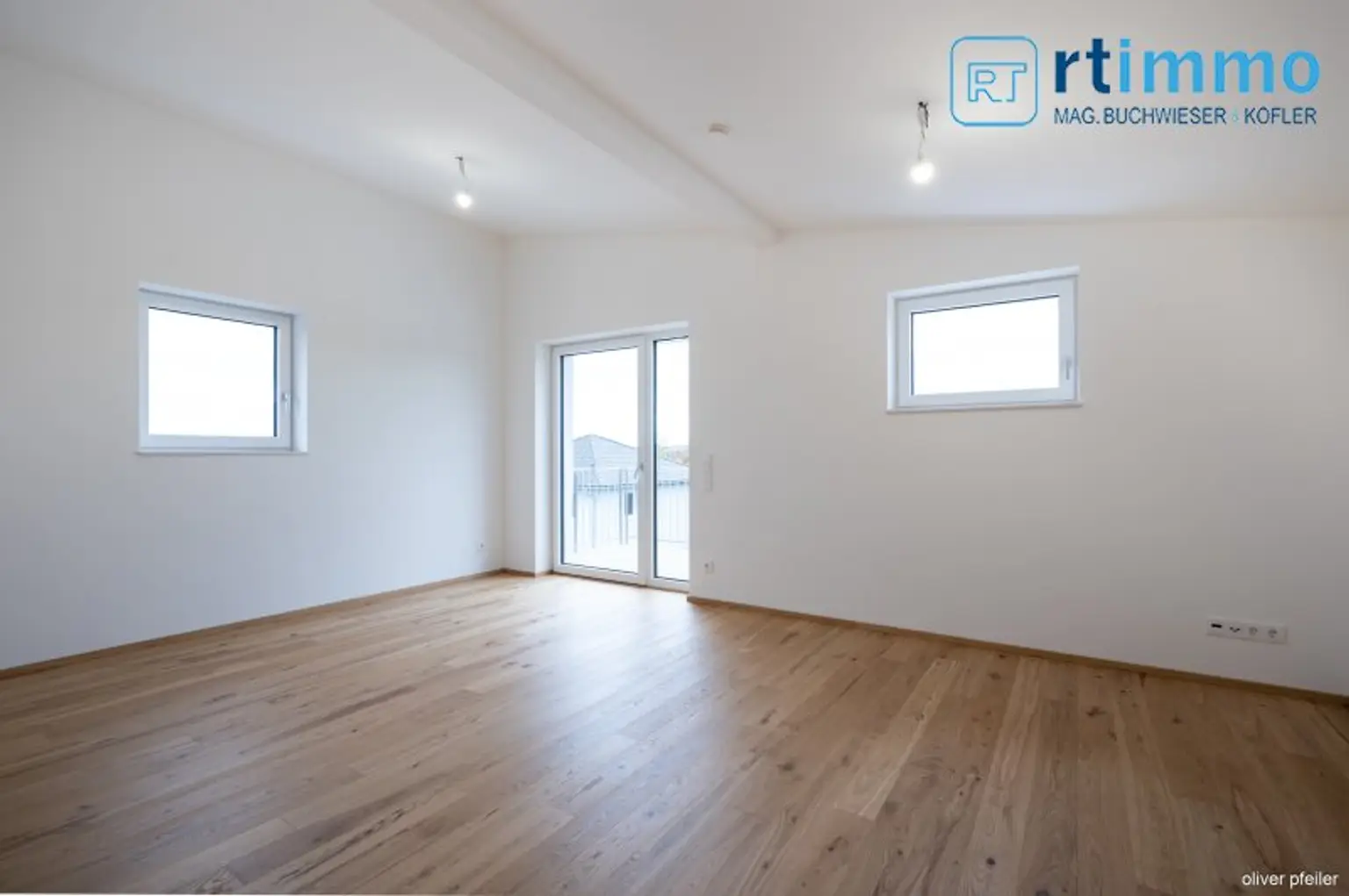 GEMÜTLICH, MODERN, ENERGIEEFFIZIENT:  Fünf 2 Zimmer- Mietwohnungen mit Außenflächen warten auf Sie!