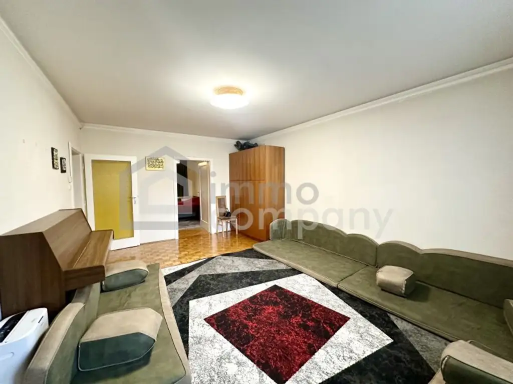 3-Zimmer-Wohnung mit Loggia in U-Bahn Nähe!
