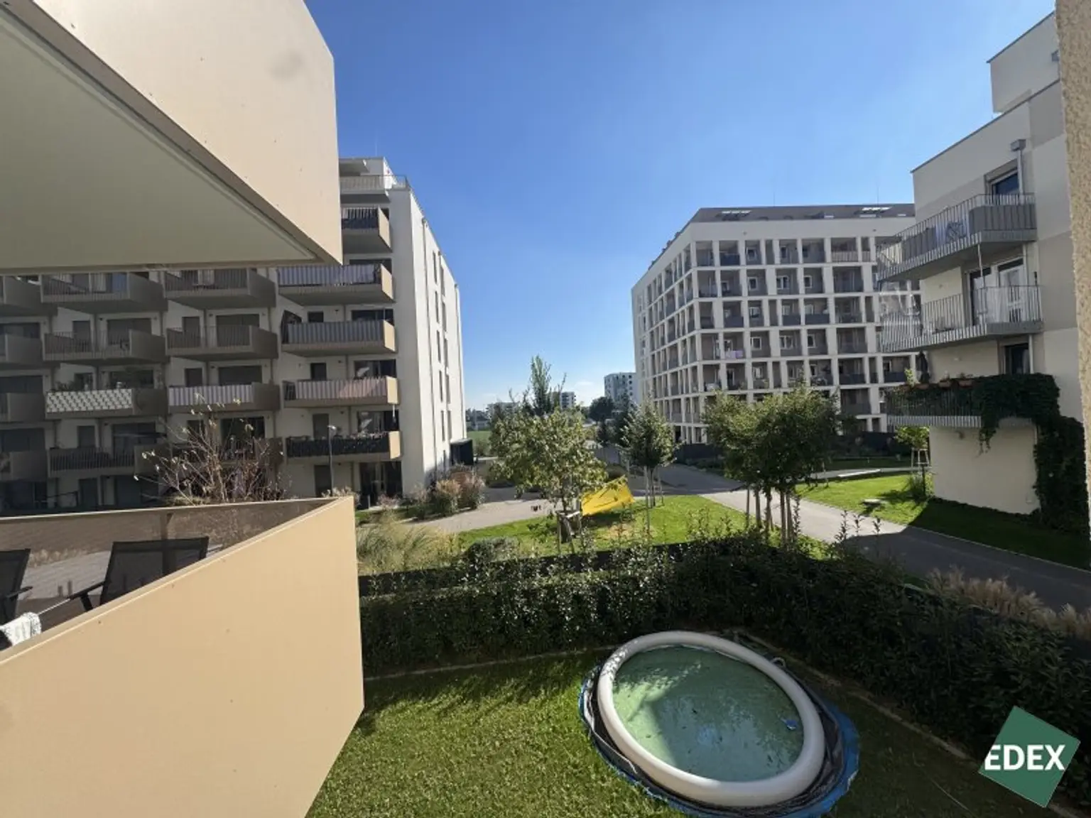 Perfekt für Singles oder Paare: Attraktive 2-Zimmer-Wohnung mit Balkon nahe U1 Rennbahnweg