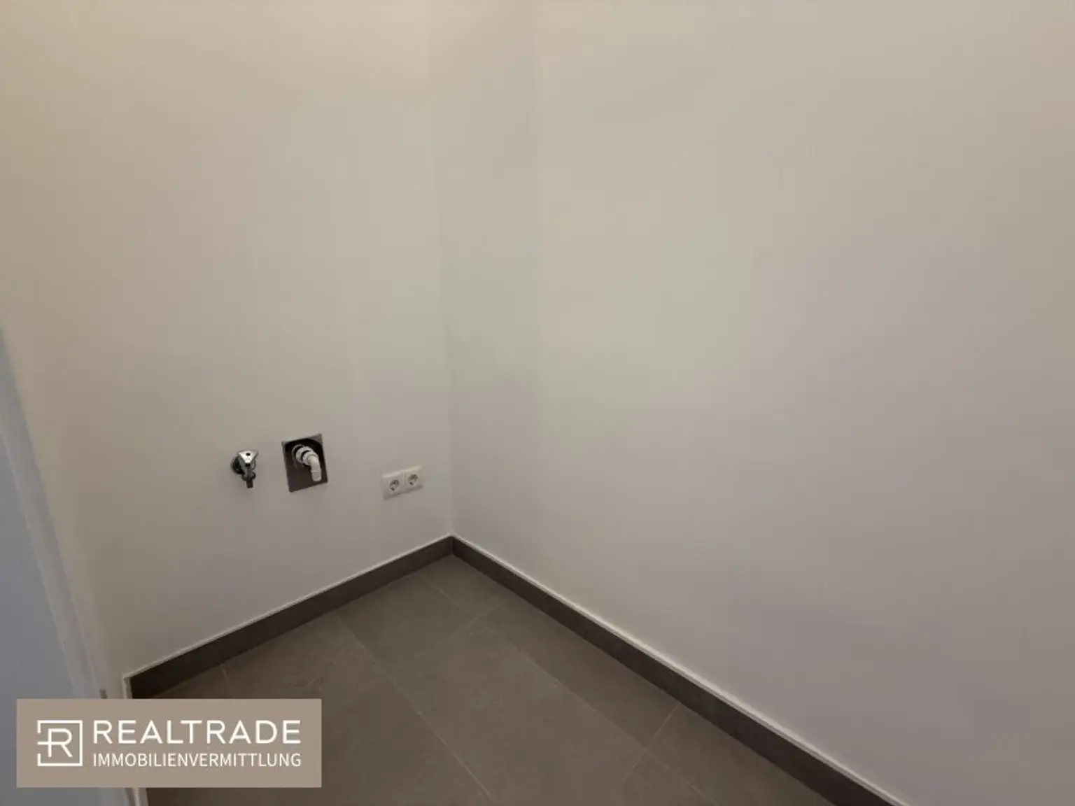 !!! NEU !!! Erstbezug Altbauwohnungen nähe Heinestraße