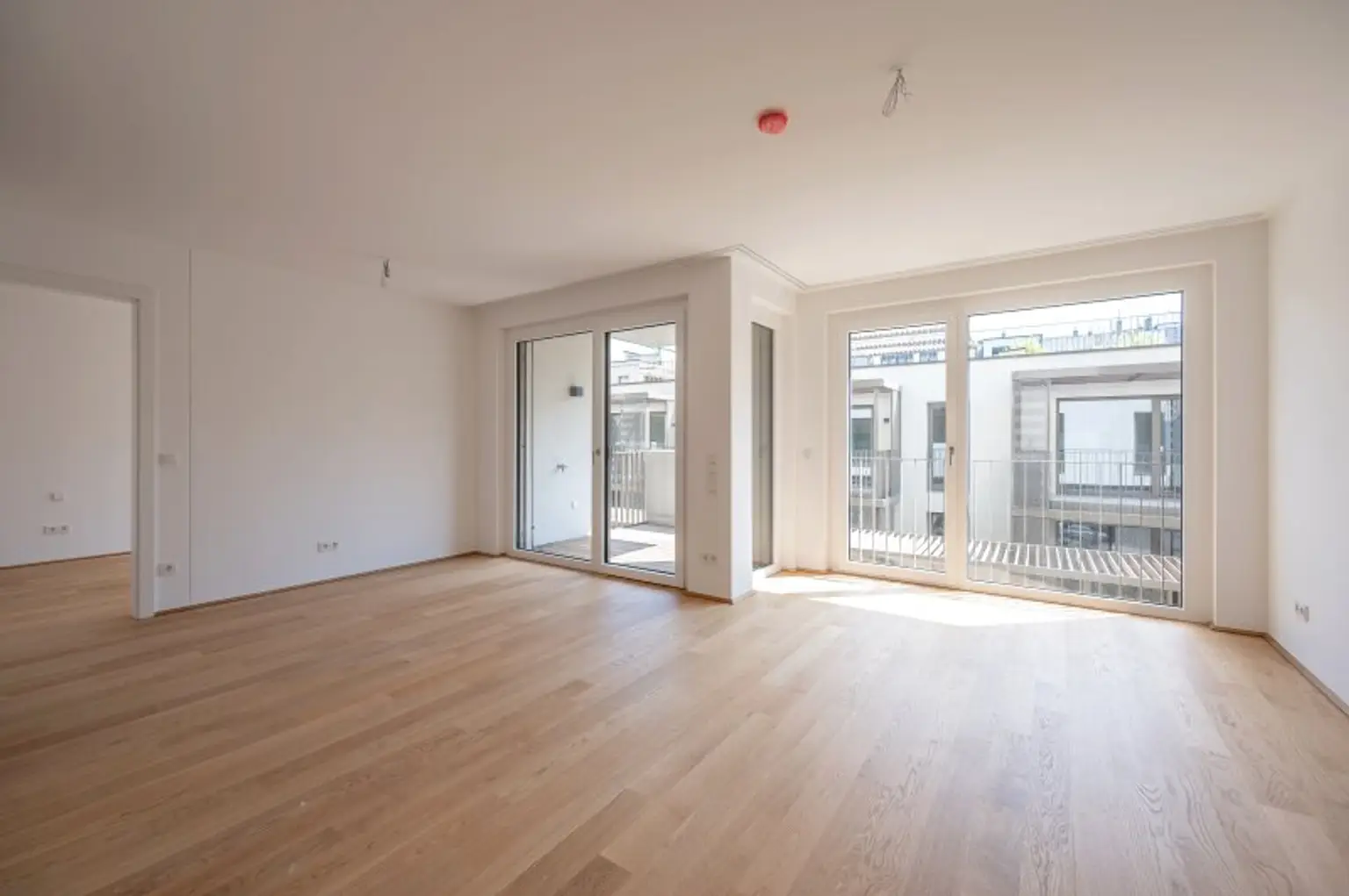 EDUART-Die Kunst des Wohnens: Hochwertiger 2-Zimmer ZWEITBEZUG mit ca. 6m² Balkon/Loggia! (6/7)