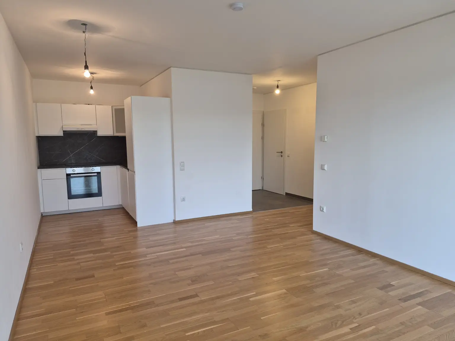 Neubau: Ca. 54 m² Wohnung mit Balkon