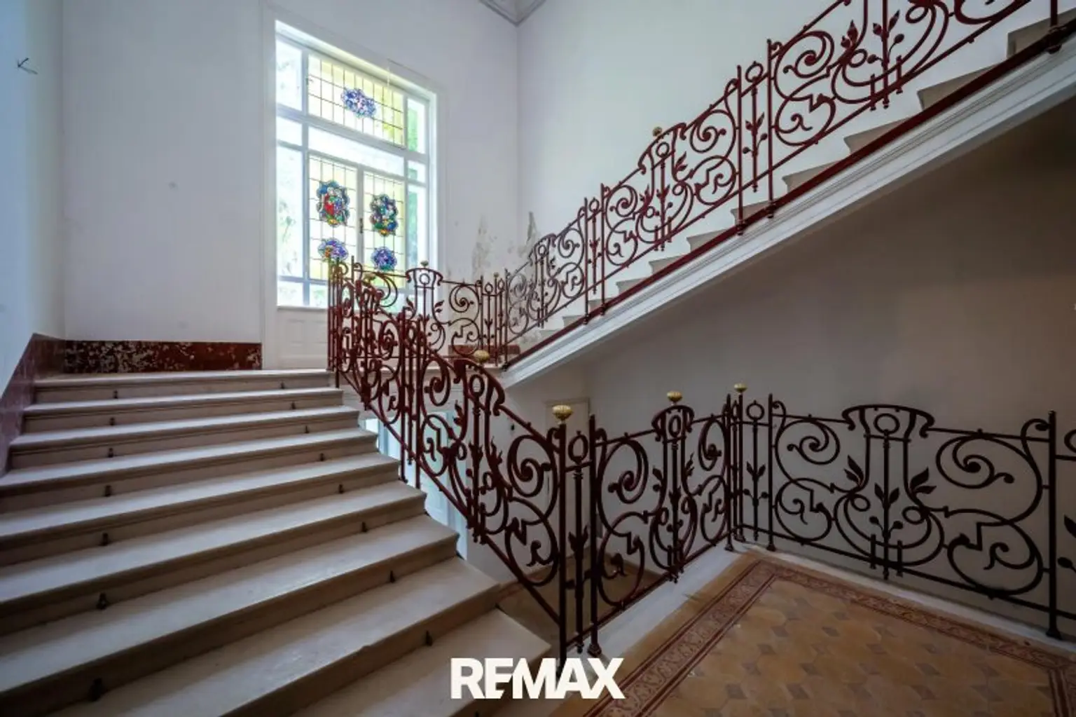 Rarität: Stadt-Villa mit weitläufigem Garten an exklusiver Hietzinger Adresse