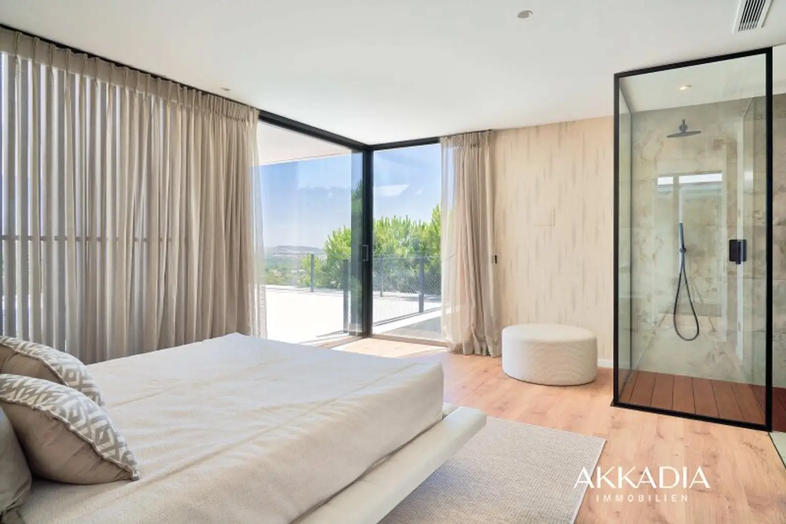 Prämierte Architektenvilla mit Blick über die Sierra Grazalema