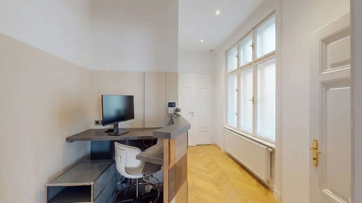 GROSSZÜGIGE ALTBAU-EINHEIT NAHE STADTPARK | WOHNEN & ARBEITEN AUF 227 M² (TOP 17 & 17A)