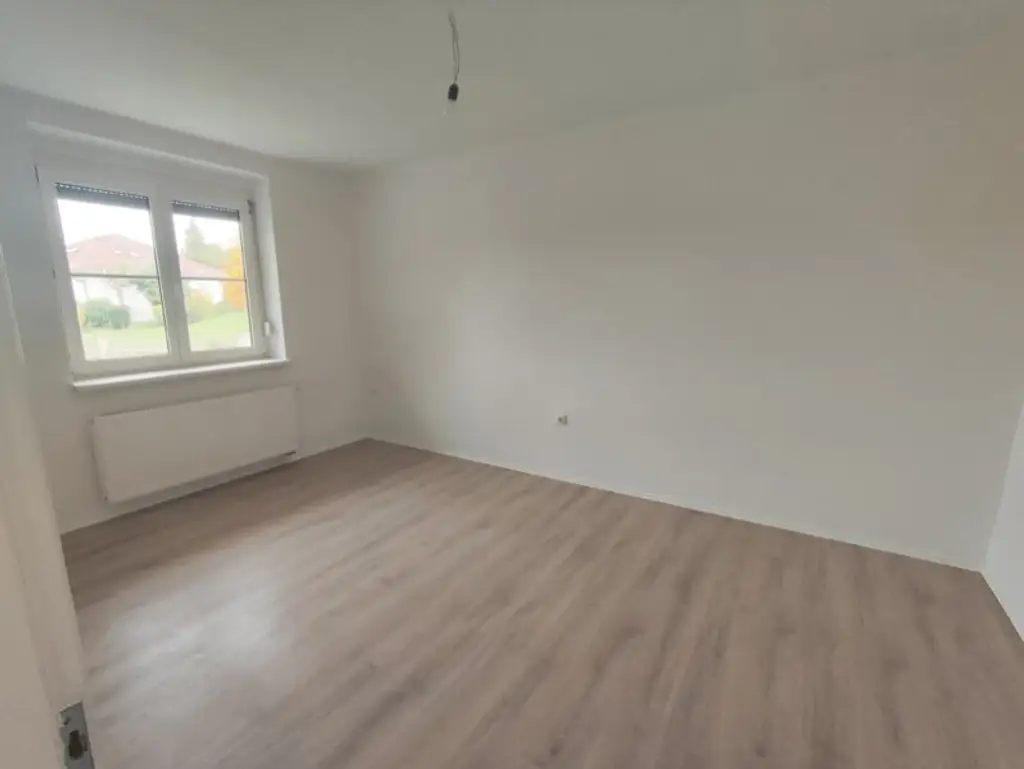 Frisch renovierte Eigentumswohnung mit 2 Balkonen in Siegendorf – Ihr neues Zuhause!