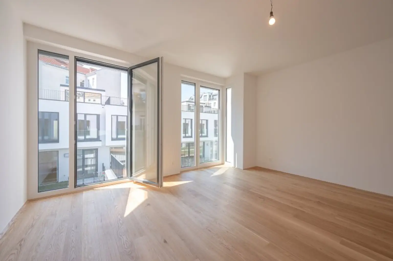 ++Provisionsfrei++   Townhouses in bester Lage mit Garten und Dachterrasse!