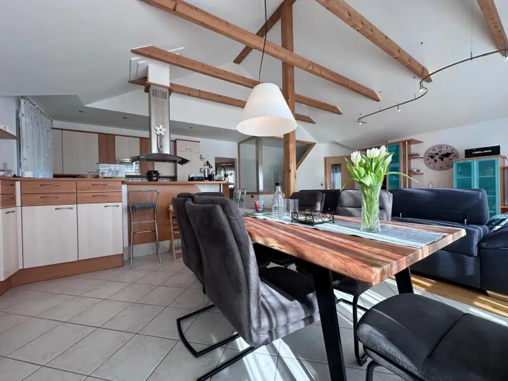 Großzügiges Einfamilienhaus mit Garten & Garage in Wels – 192m² Wohnkomfort!