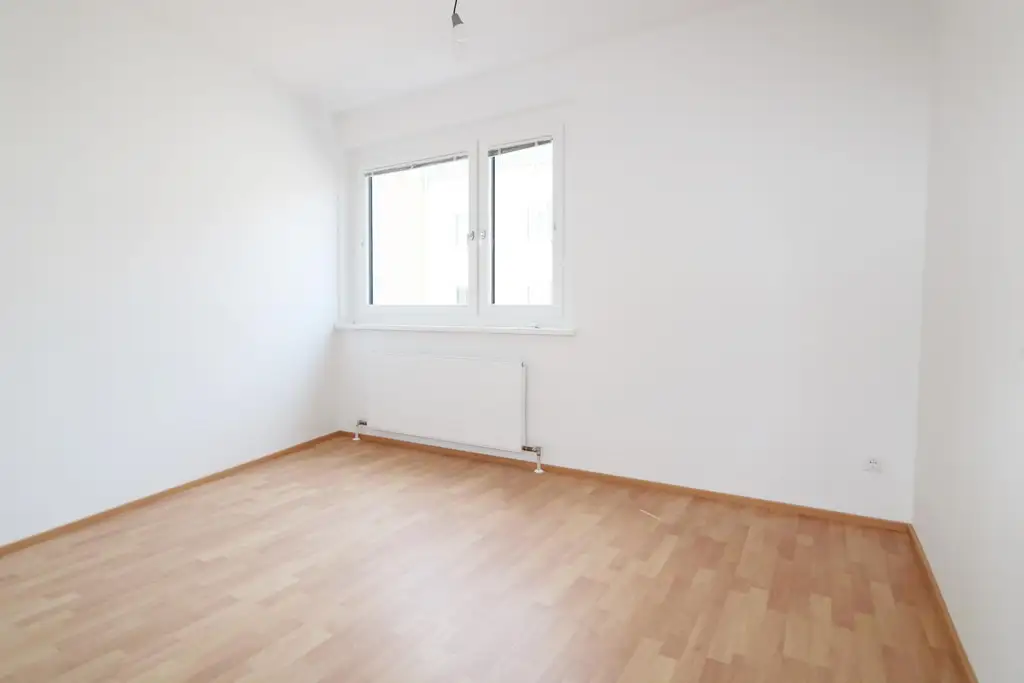 Ansprechende 4 Zimmer Wohnung mit perfekter Aufteilung