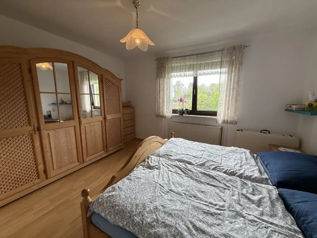 Zweifamilienhaus nahe Linz mit Blick Richtung Schloss Steyregg