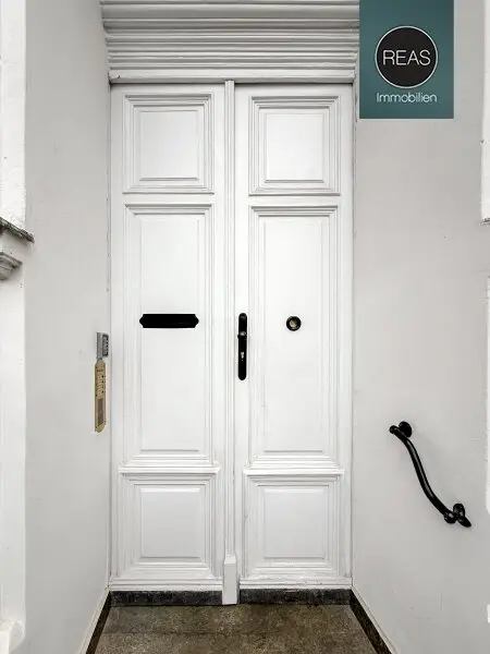 Provisionsfrei: Traumhaftes Stadthaus mit Garten in Gersthofer Bestlage!