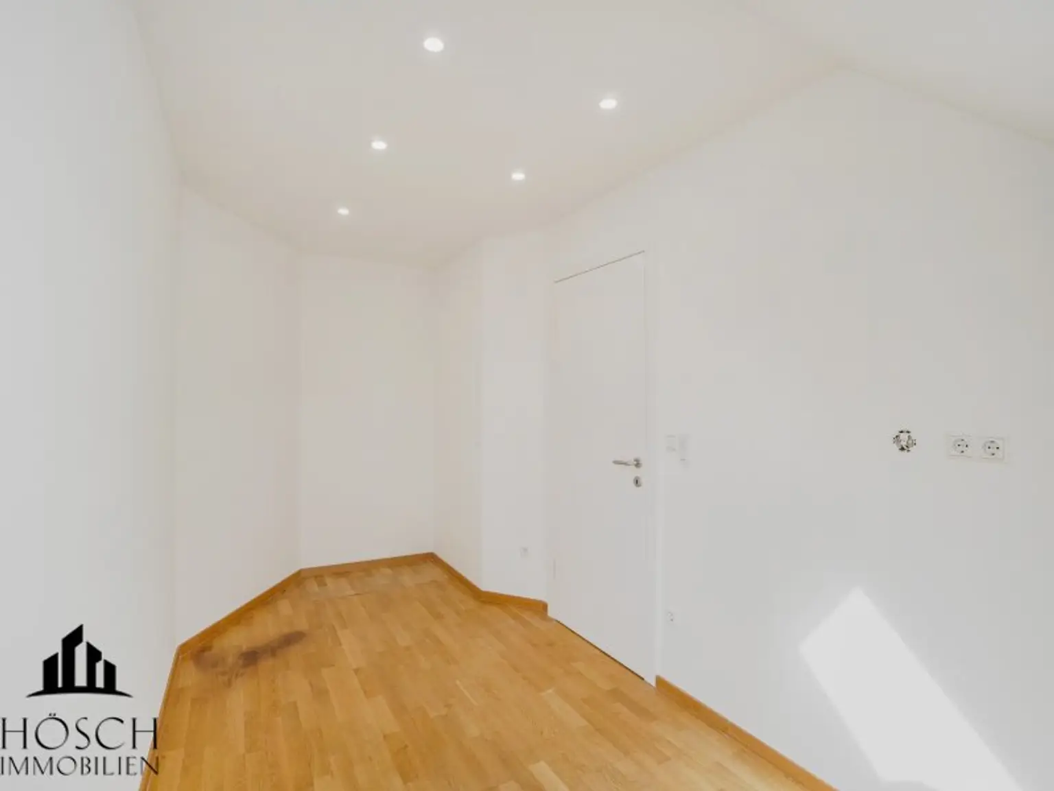 Stilvolle Maisonette-Wohnung mit Terrasse in Wiener Top-Lage!
