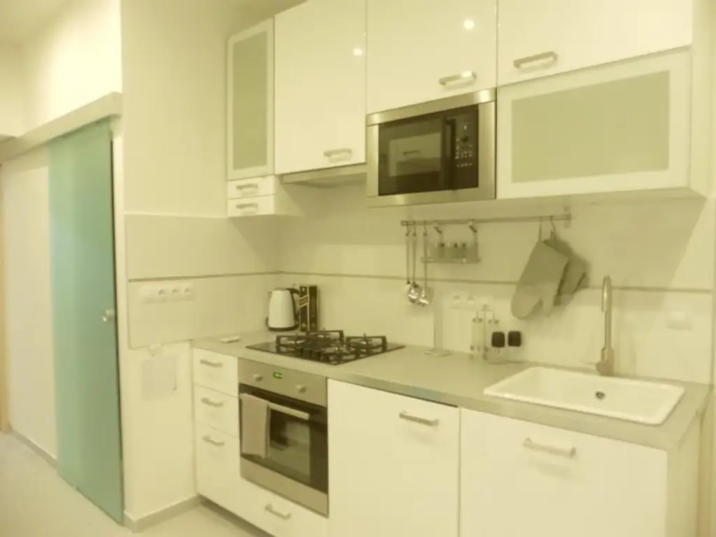 MITTEN IM DRITTEN: Möbliertes, vollausgestattetes Apartment!!! Klimaanlage!!!