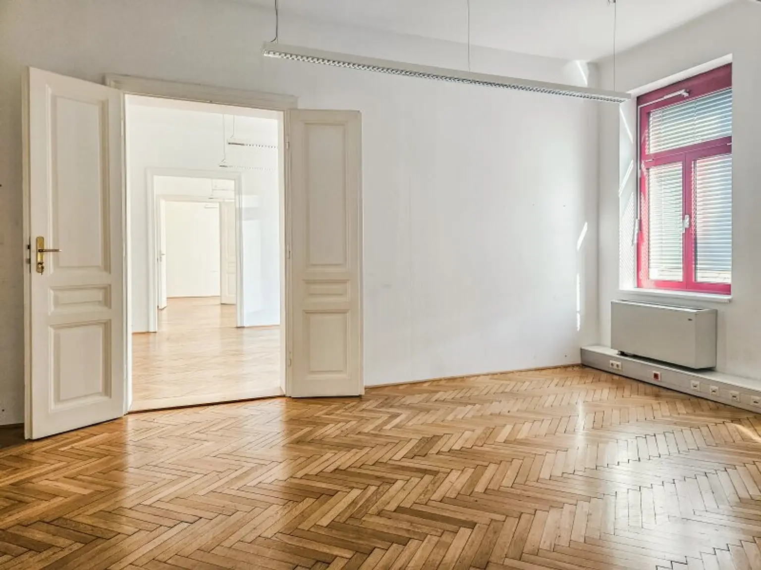 Großzügige Bürofläche in schönem Stilaltbau - Mariahilfer Strasse
