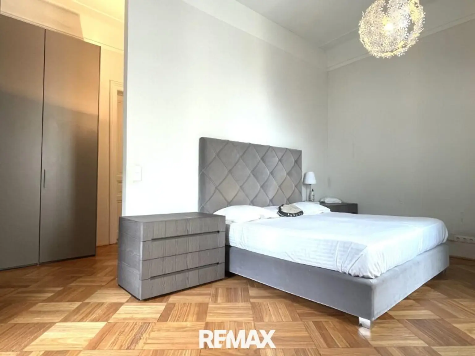 7 SCHLAFZIMMER