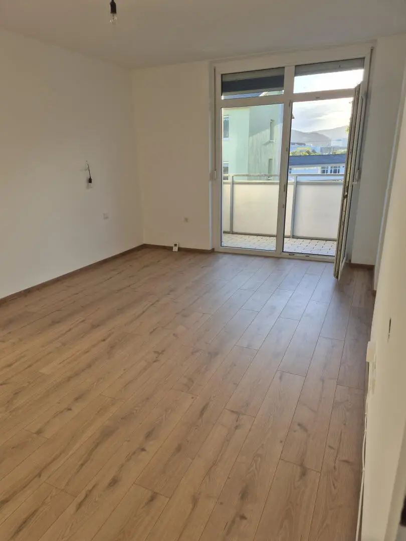 2 Zimmer mit Balkon