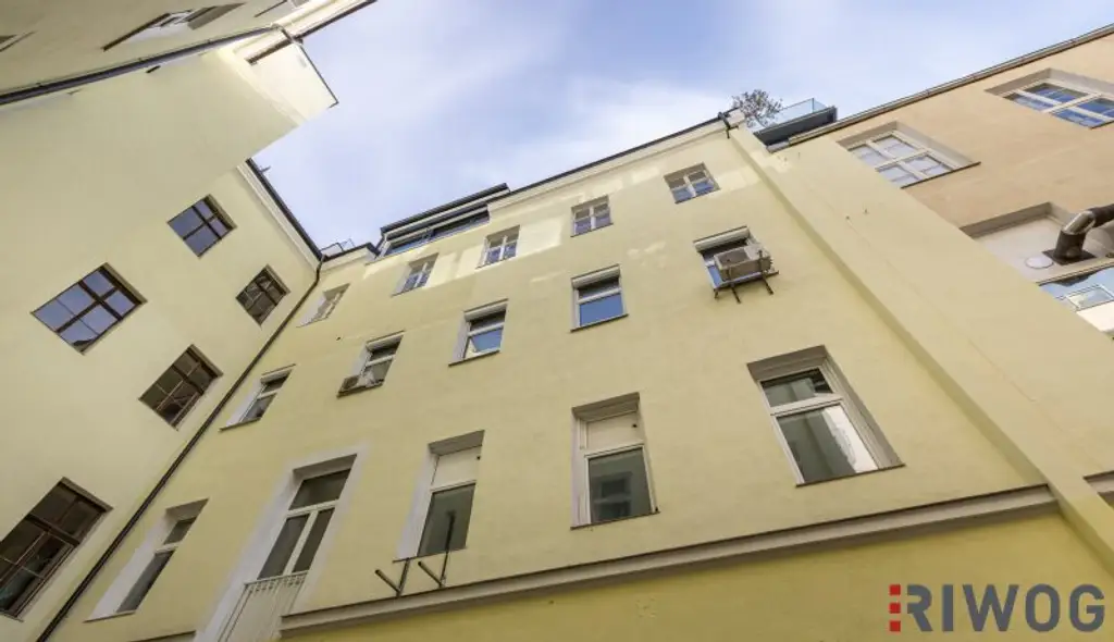 INVESTMENT IN DER ZIEGLERGASSE | Unbefristet vermietete Altbauwohnung | Nähe Mariahilfer Straße, Neubaugasse, U3/U6 | Garagenstellplätze im Haus
