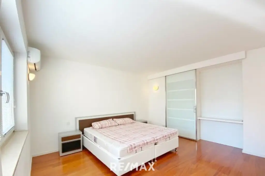 4 Zimmer -100m2 Dachterrasse