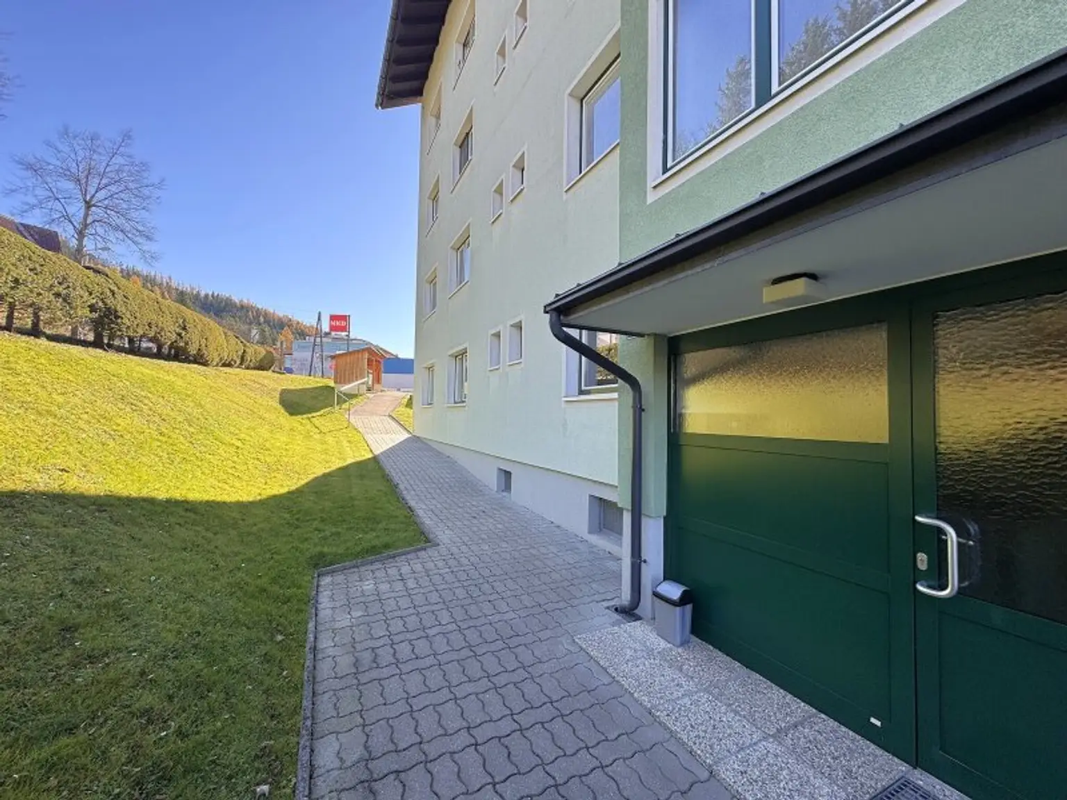 SONNIGES 4-ZIMMER-NEUBAU-EIGENTUM MIT LOGGIA