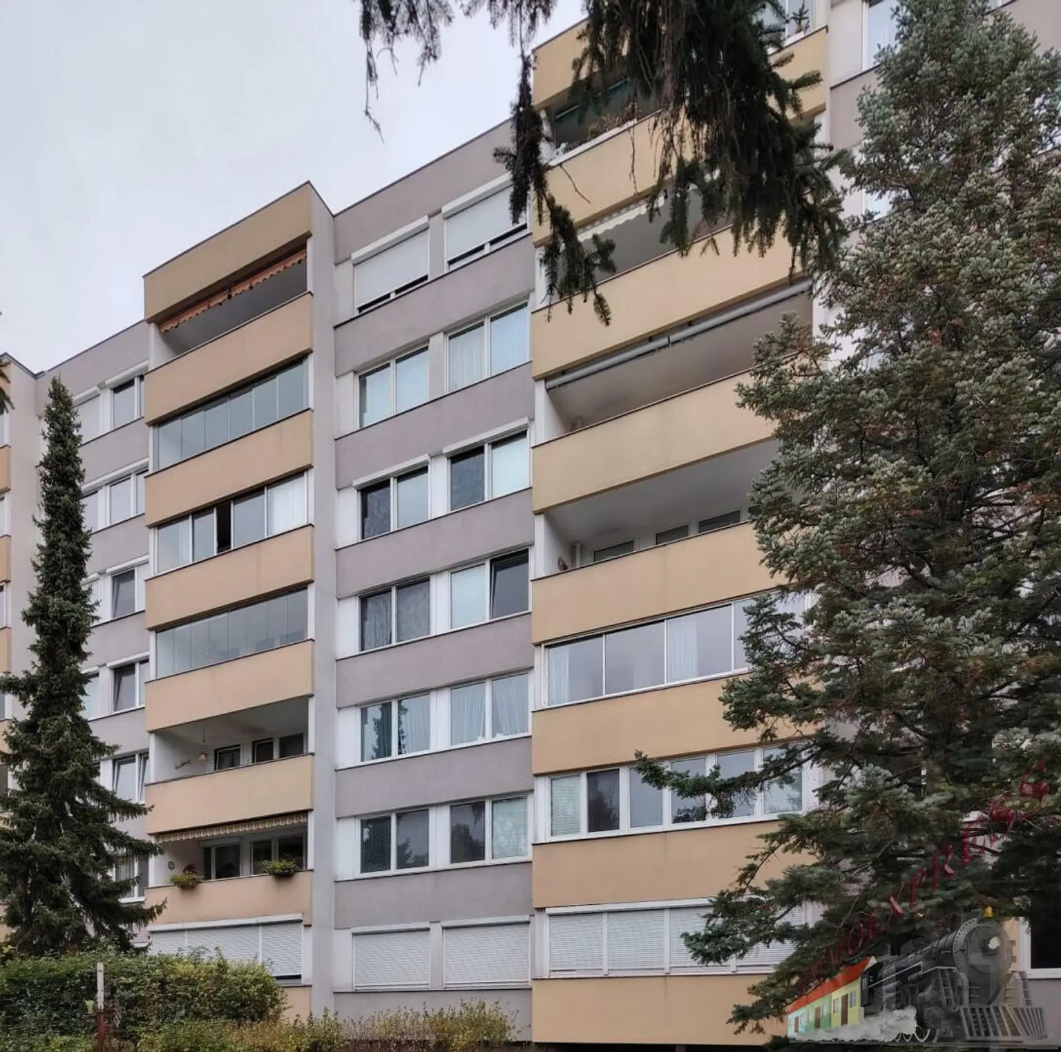 Helle 3-Zimmer-Wohnung mit tollem Ausblick in ruhiger Lage wartet auf Sie!