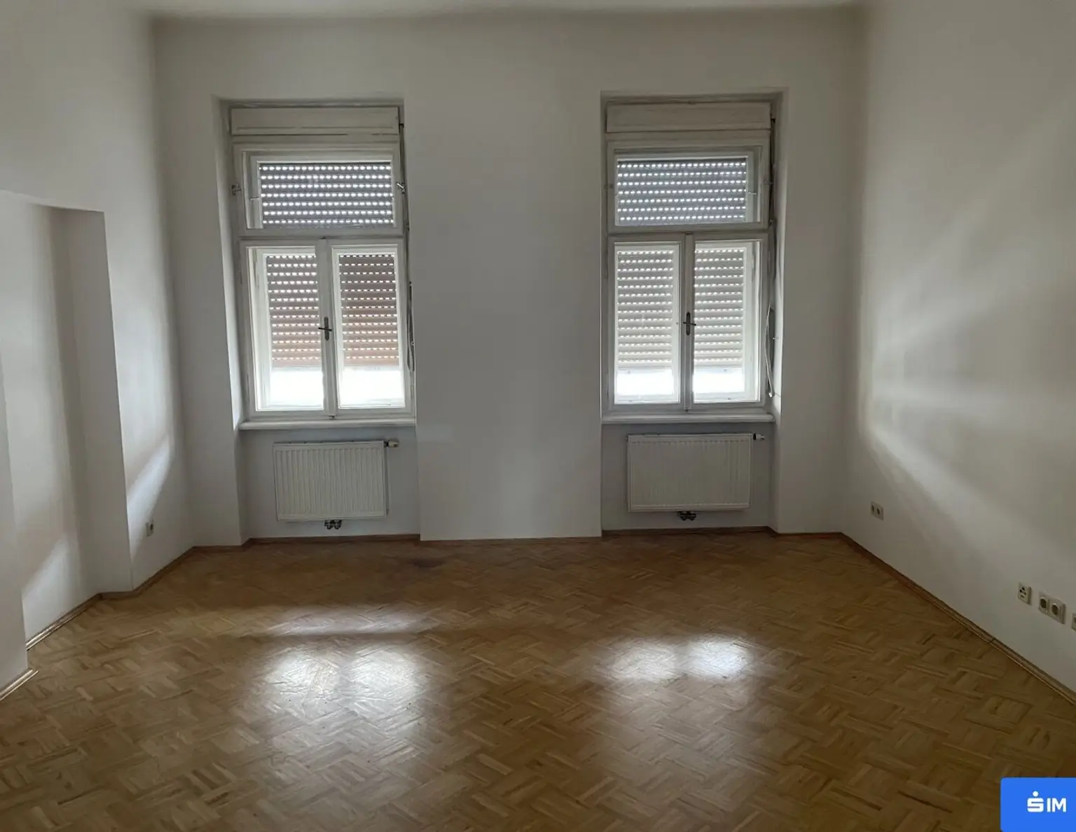 2-Zimmer-Wohnung - WG-geeignet, mit Balkon