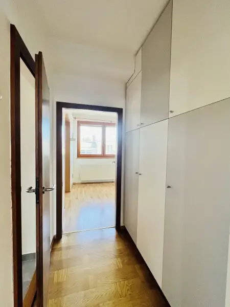 Dachgeschoßwohnung mit Terrasse und flexibler Raumgestaltung in bester Wiener Cottage Lage