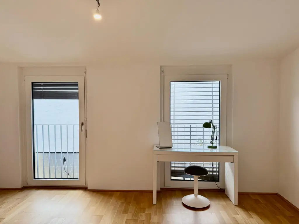 Exkusives Reihenhaus mit Garten und Garage