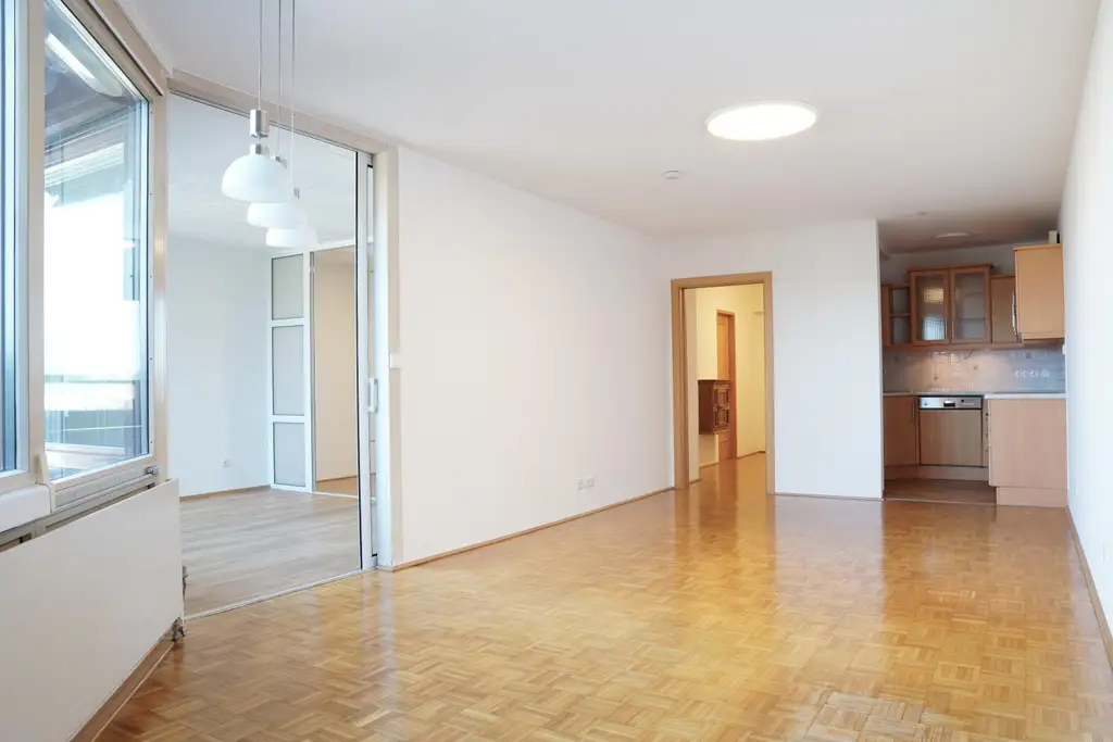 2.-3.Zi.-Wohnung (ca. 66m²) mit Balkon/Loggia und TG Abstellplatz
