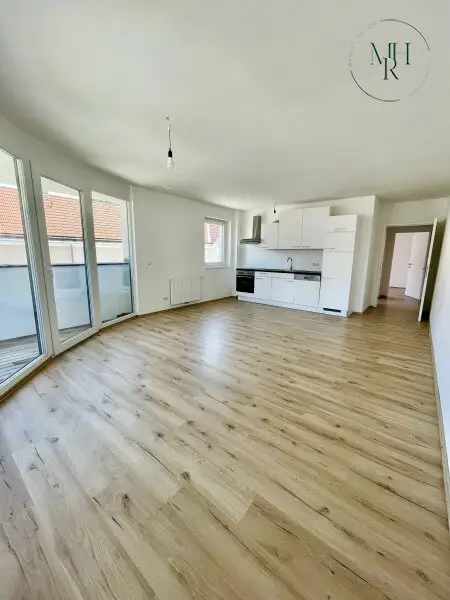 Gepflegte 3-Zimmer Wohnung mit zwei Balkonen und direkte Anbindung an die Innenstadt