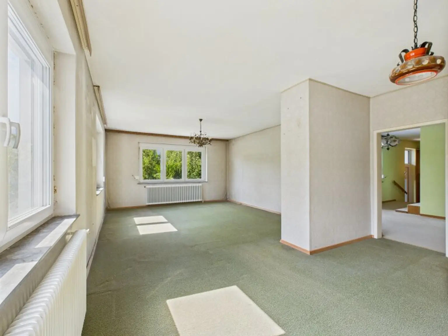 8 Zimmer Einfamilienhaus in Gänserndorf Stadt | 2.068 m² großes Grundstück