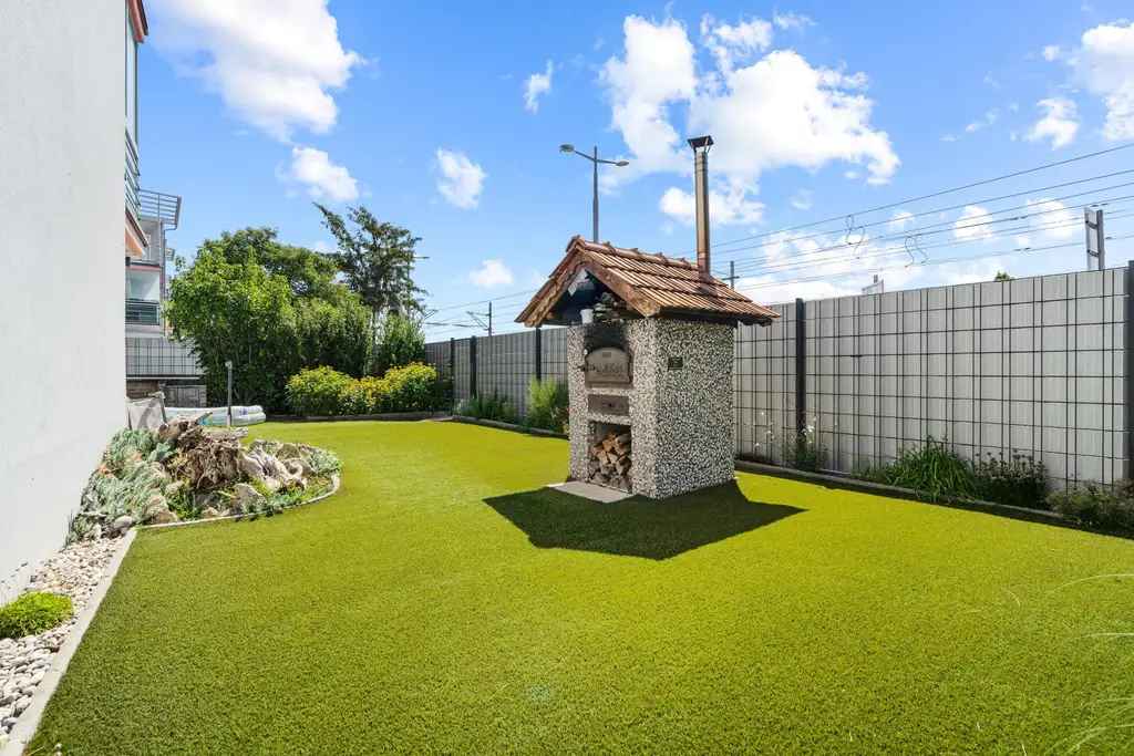 "Wohnoase mit Garten & Garage – 3-Zimmer-Traum bei Badeteich Hirschstetten"