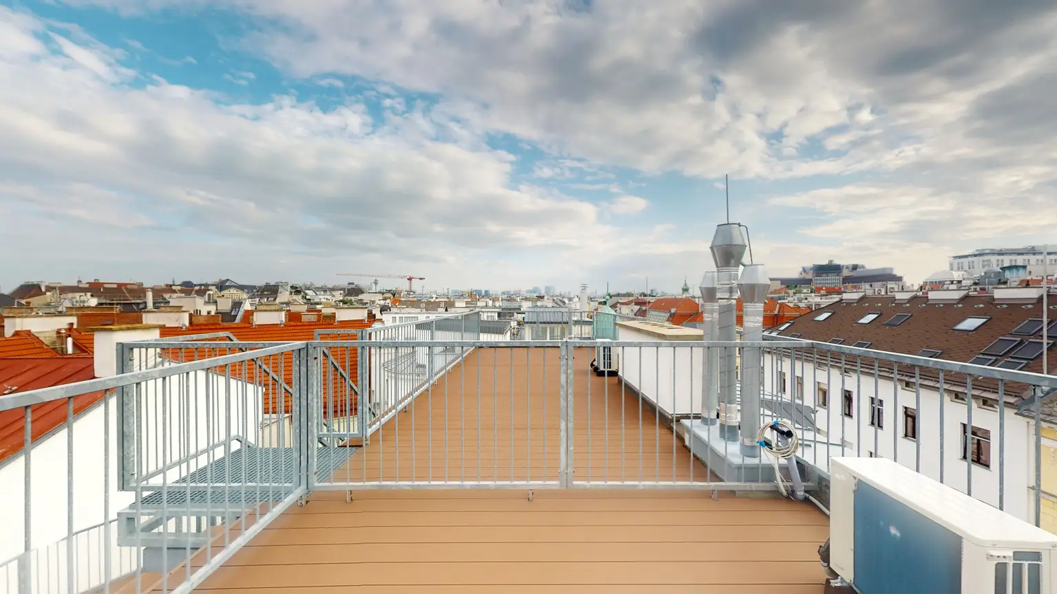 "Urban Oasis" - Moderne DG-Wohnung mit unvergleichlicher Dachterrasse