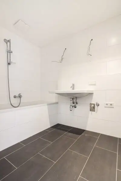 **Hofseitiger Balkon** Modernes Wohnen in ruhiger Lage