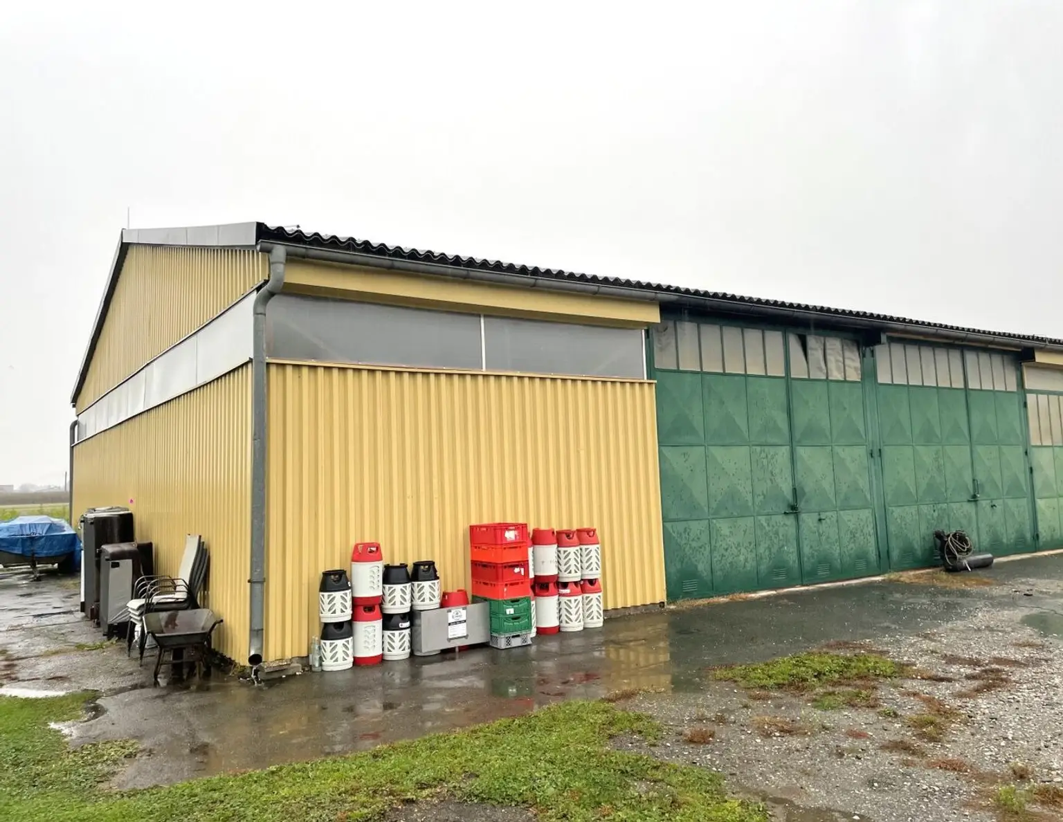 Wundschuh! Anlageobjekt, Lagerhalle, Produktionsstätte, Werkstätte, Garage, mit 4 Wohneinheiten!
