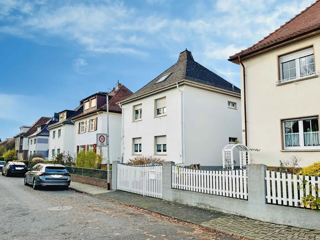 Stilvolles Stadthaus in zentraler Lage von Heuchelheim