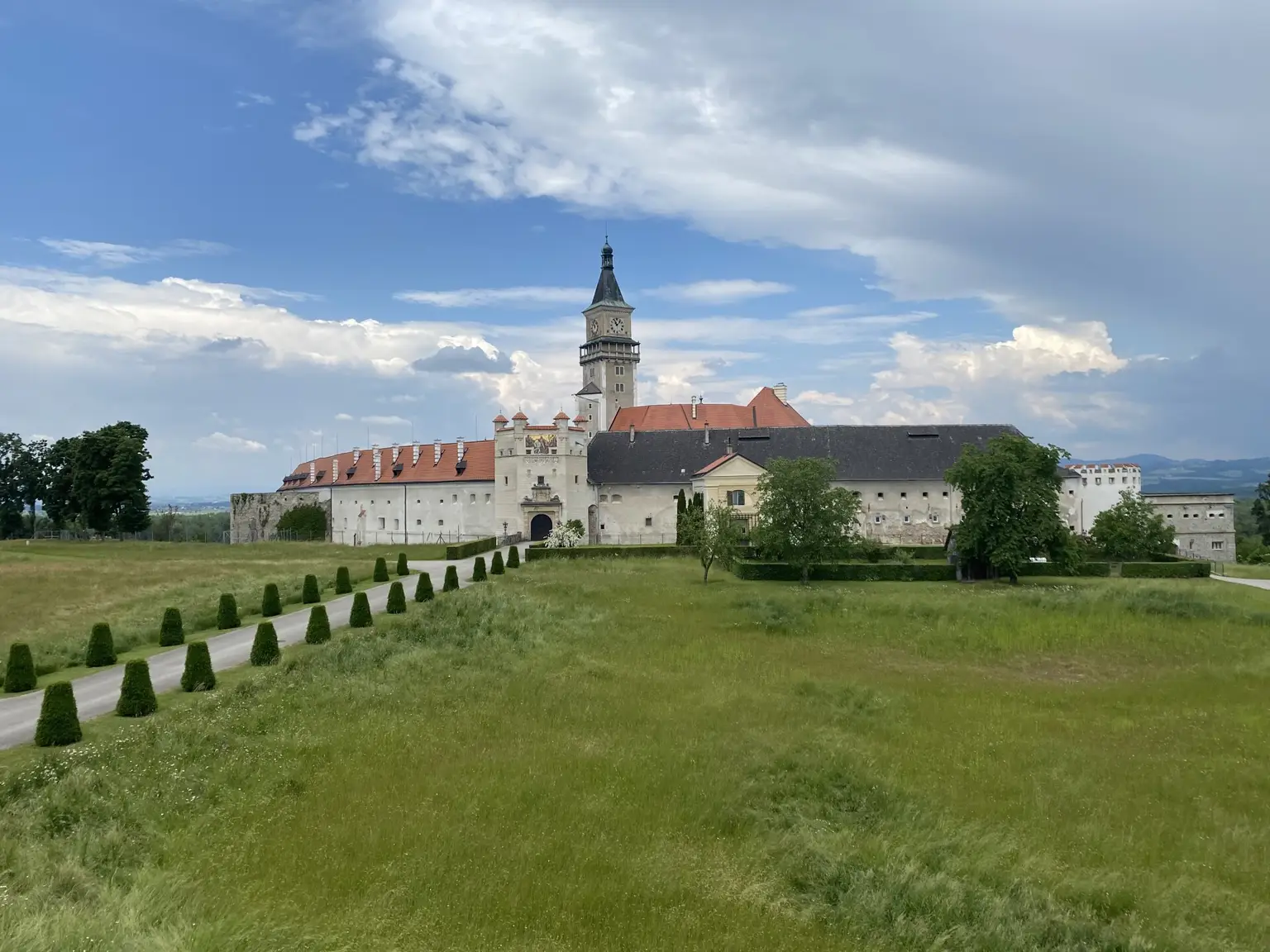 Top 8 - direkter Ausblick auf Schloss Wallsee
