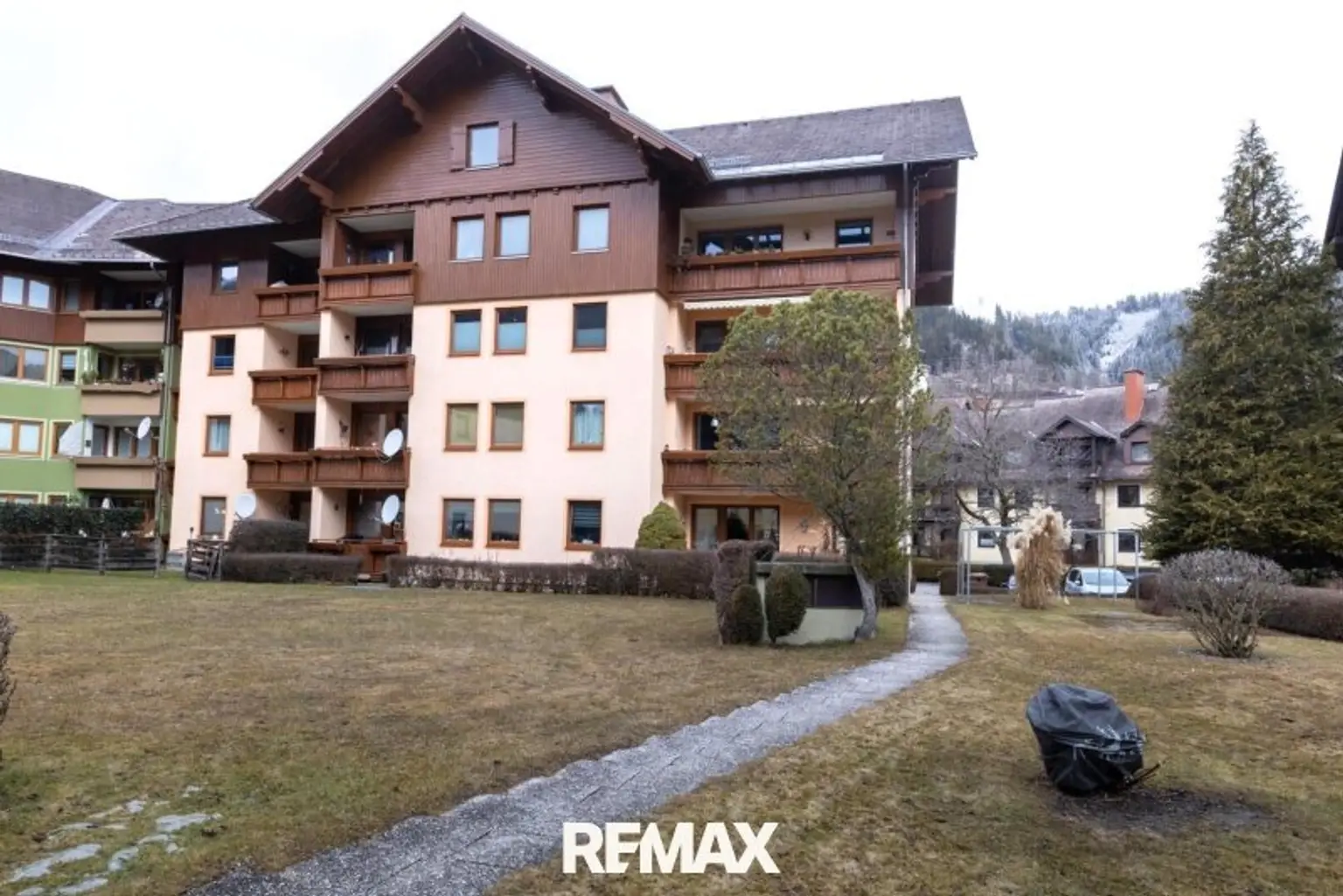 Mehrparteienhaus Ansicht Süd