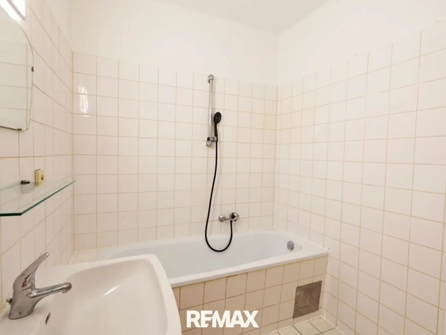 Bad mit Wanne