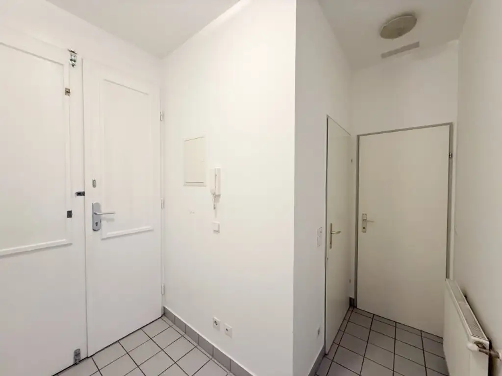 2-Zimmerwohnung mit NEUER EINBAUKÜCHE in 1120 Wien mit Lift zu vermieten